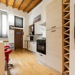 Dergano & Maciachini Cozy Apartment